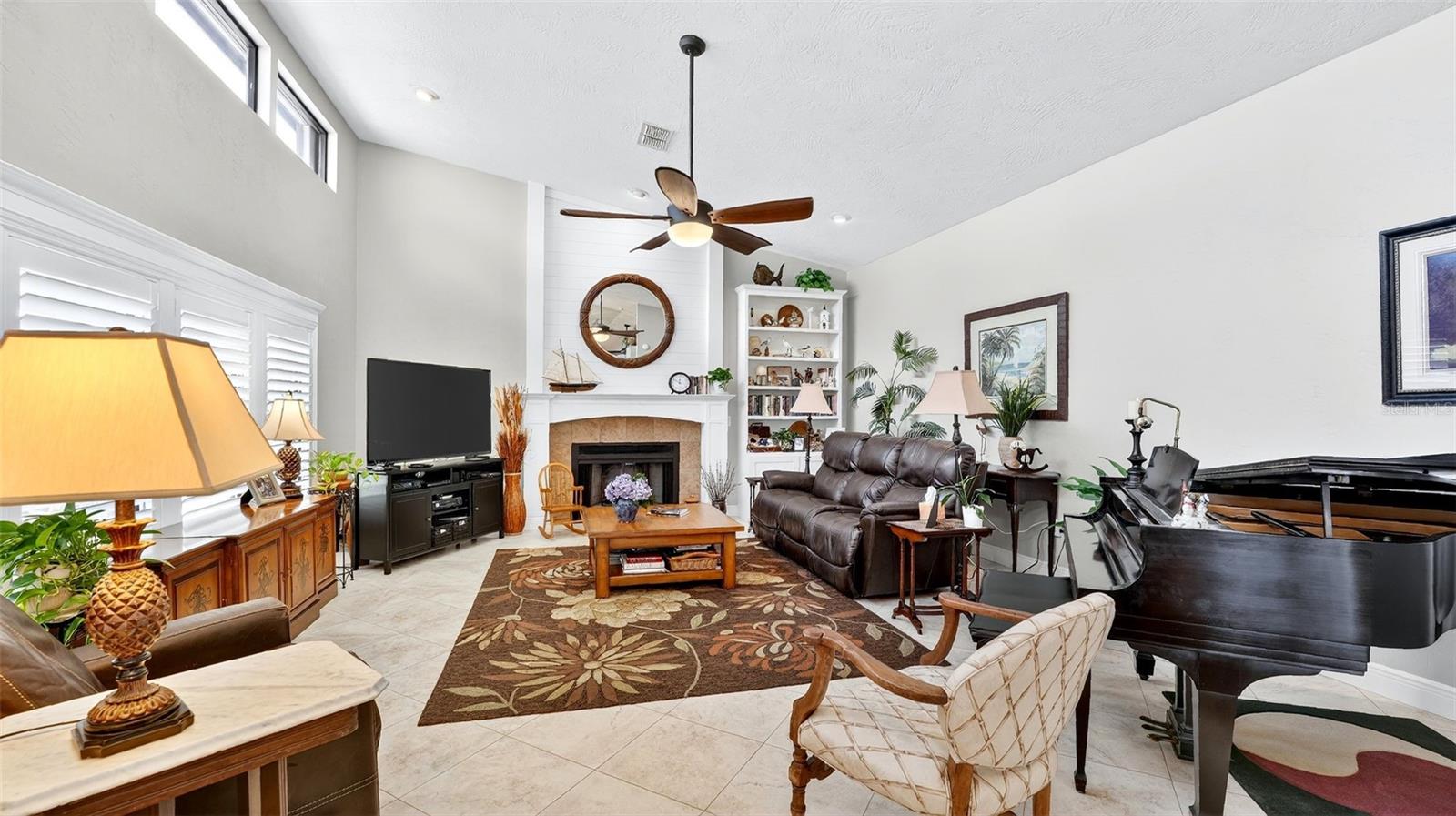 Image 17 of 57 For 1100 Riverside Drive