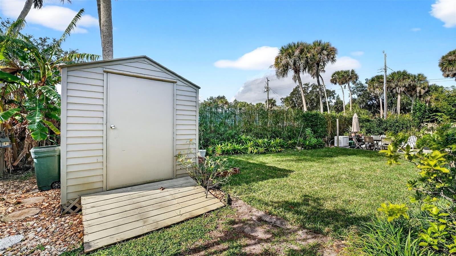 Image 48 of 57 For 1100 Riverside Drive