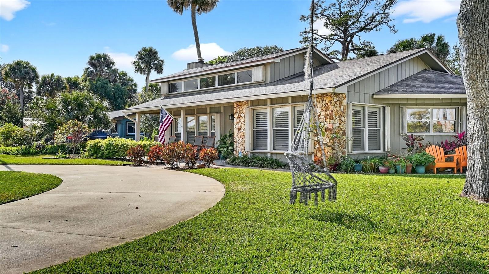 Image 8 of 57 For 1100 Riverside Drive