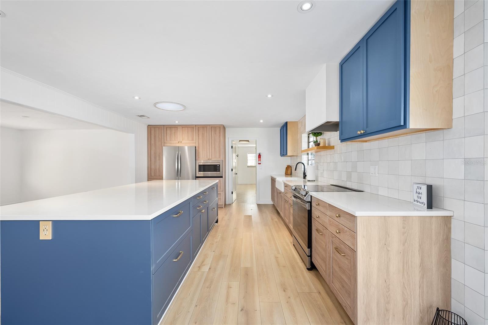 Image 11 of 53 For 2 Avenue Bonita