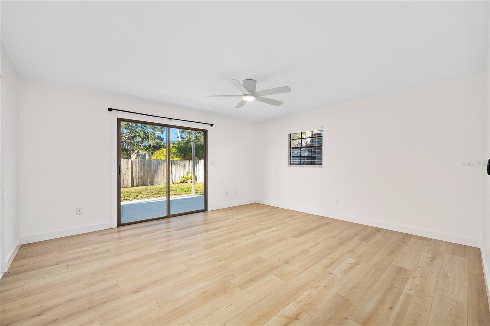 Image 29 of 53 For 2 Avenue Bonita