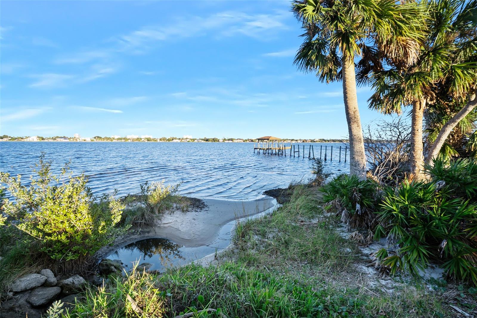 Image 38 of 53 For 2 Avenue Bonita