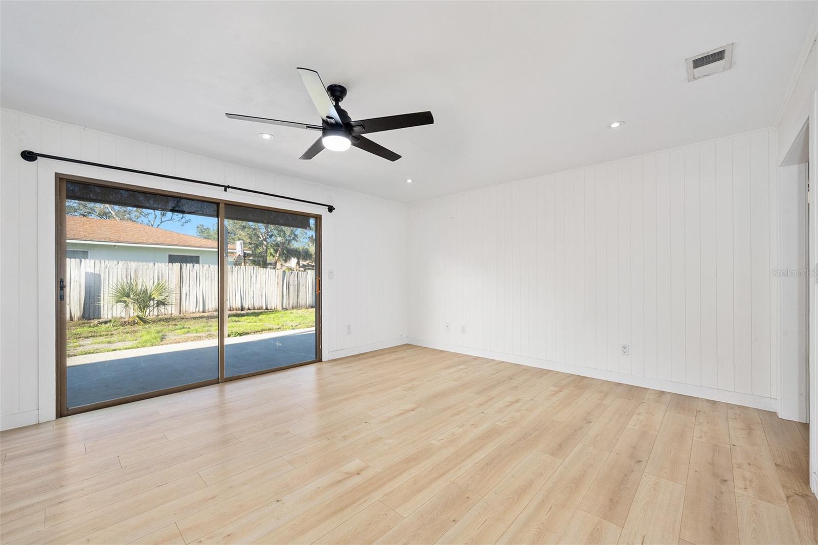 Image 9 of 53 For 2 Avenue Bonita