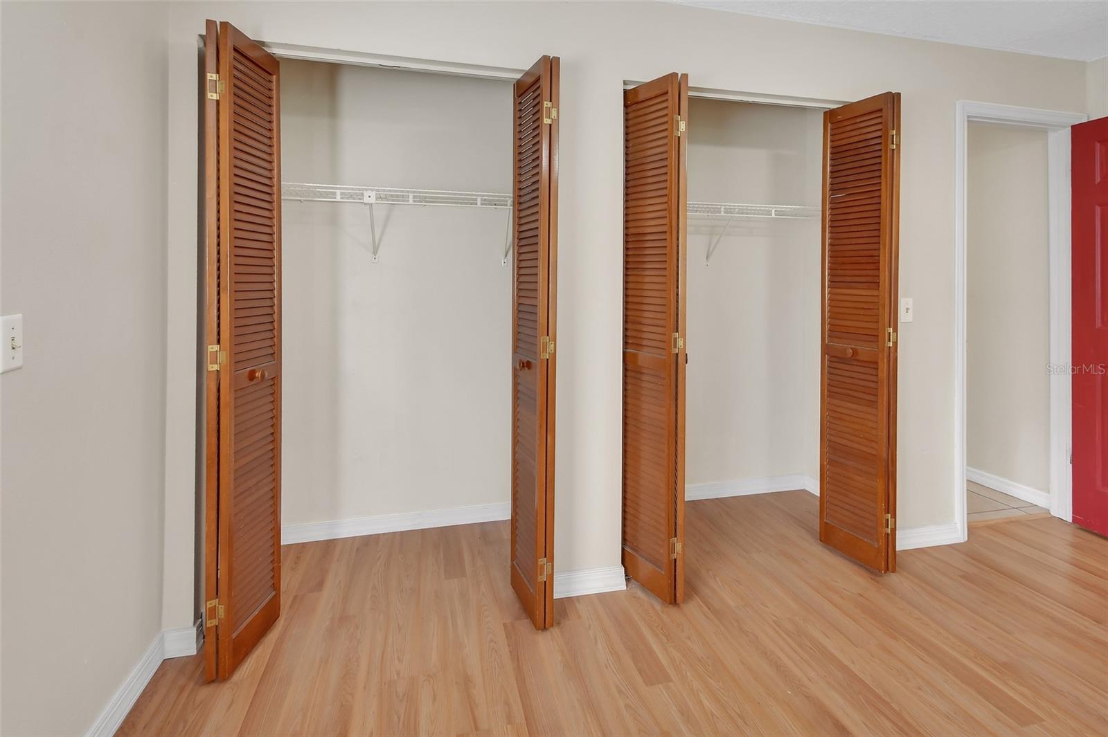 Image 20 of 34 For 526 Hemingway Court