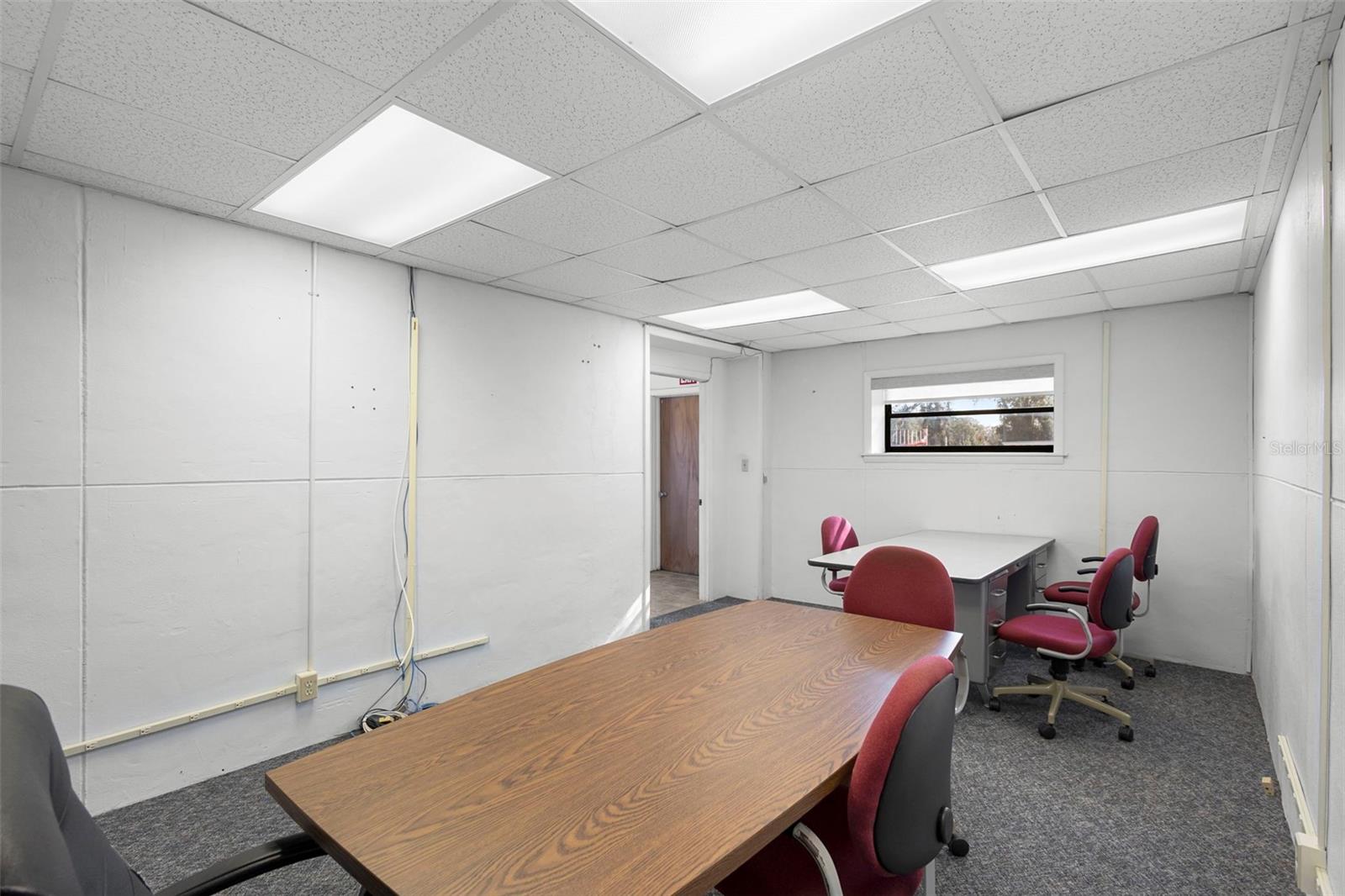 Image 22 of 28 For 1995 Volusia Avenue