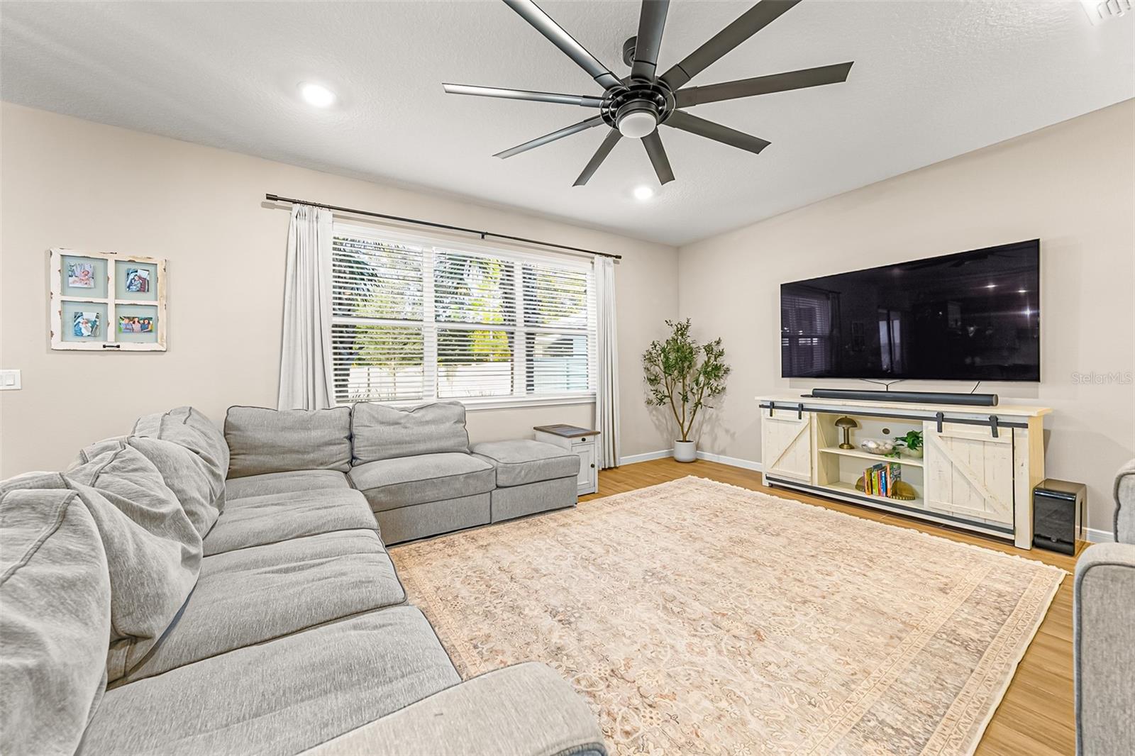 Image 26 of 55 For 2060 Canopy Terrace Boulevard