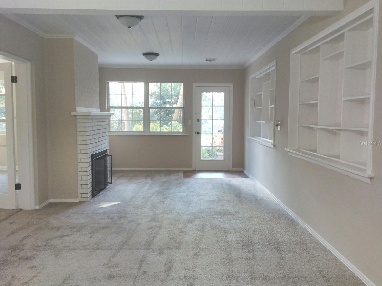 Image 9 of 40 For 487 Rylane Street