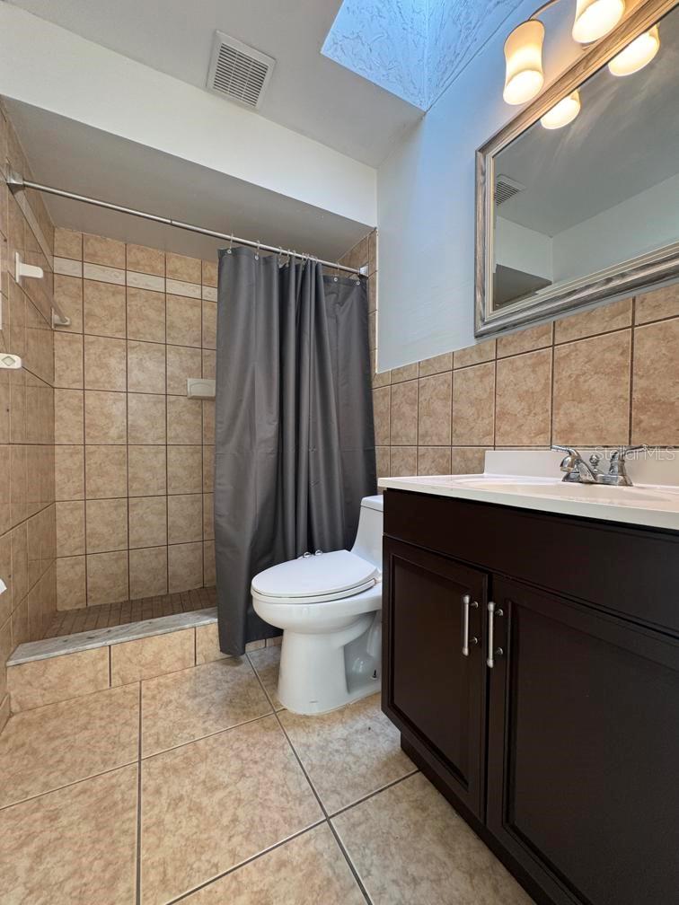 Image 15 of 25 For 397 Oslo Drive