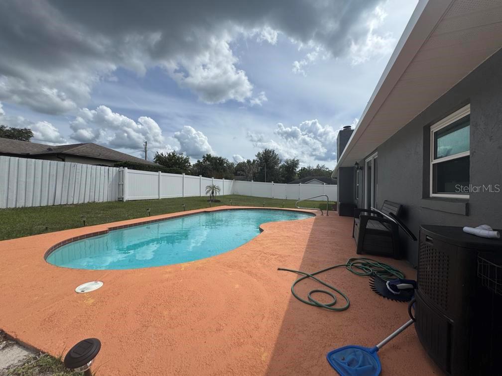 Image 21 of 25 For 397 Oslo Drive