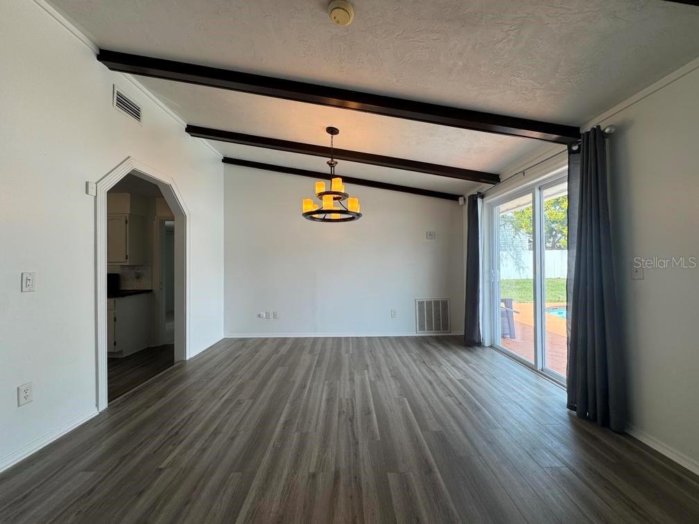 Image 8 of 25 For 397 Oslo Drive