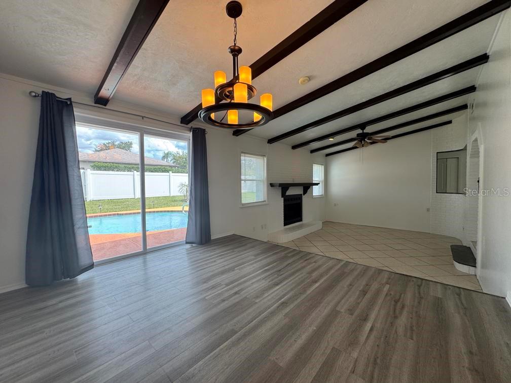 Image 9 of 25 For 397 Oslo Drive