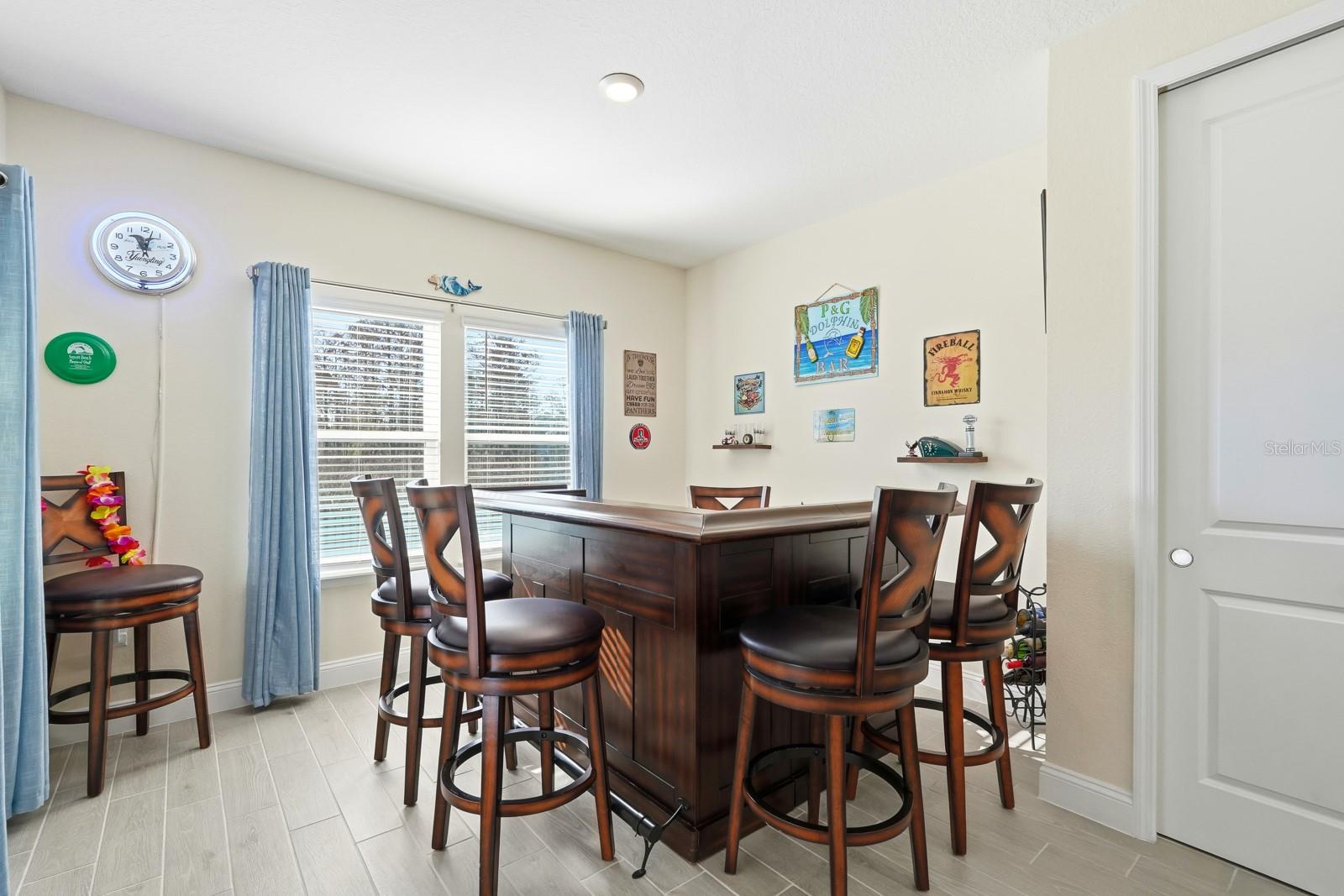 Image 20 of 50 For 2137 Raglan Circle