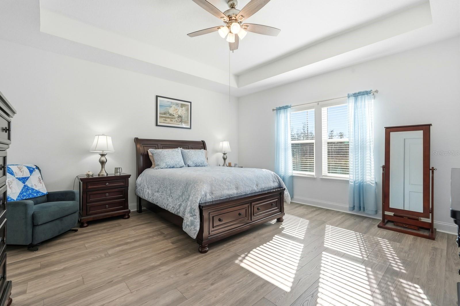 Image 22 of 50 For 2137 Raglan Circle