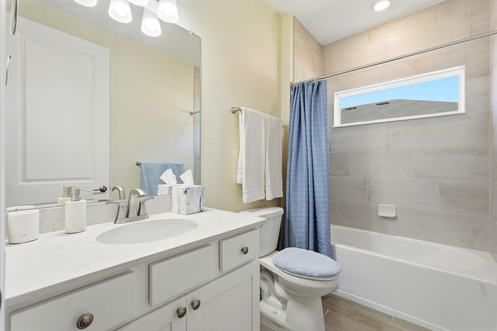 Image 28 of 50 For 2137 Raglan Circle