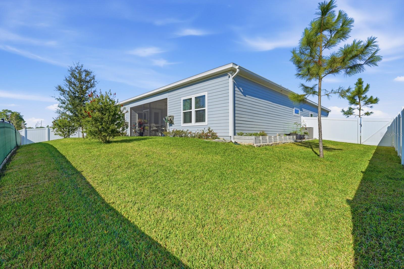 Image 35 of 50 For 2137 Raglan Circle