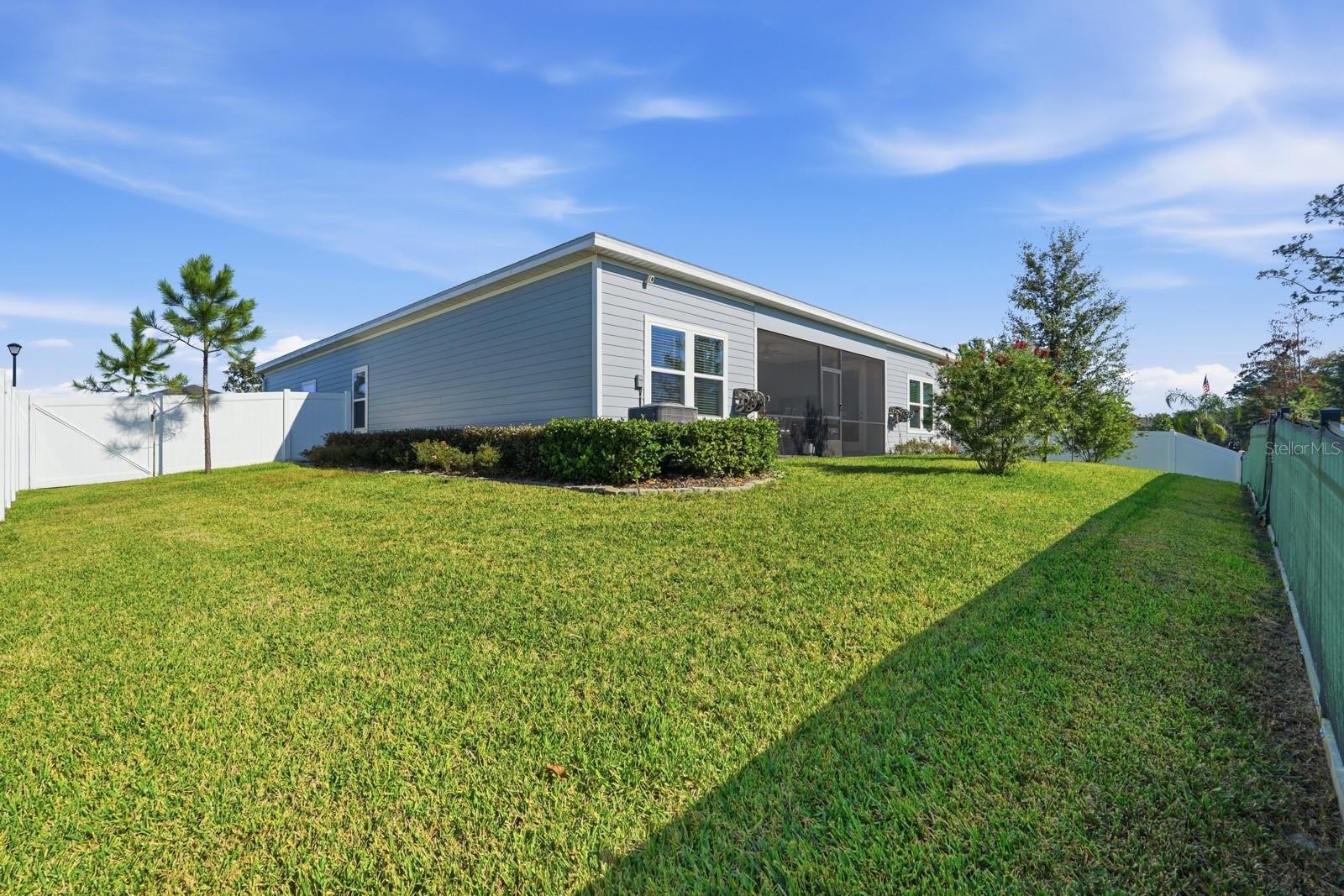 Image 37 of 50 For 2137 Raglan Circle