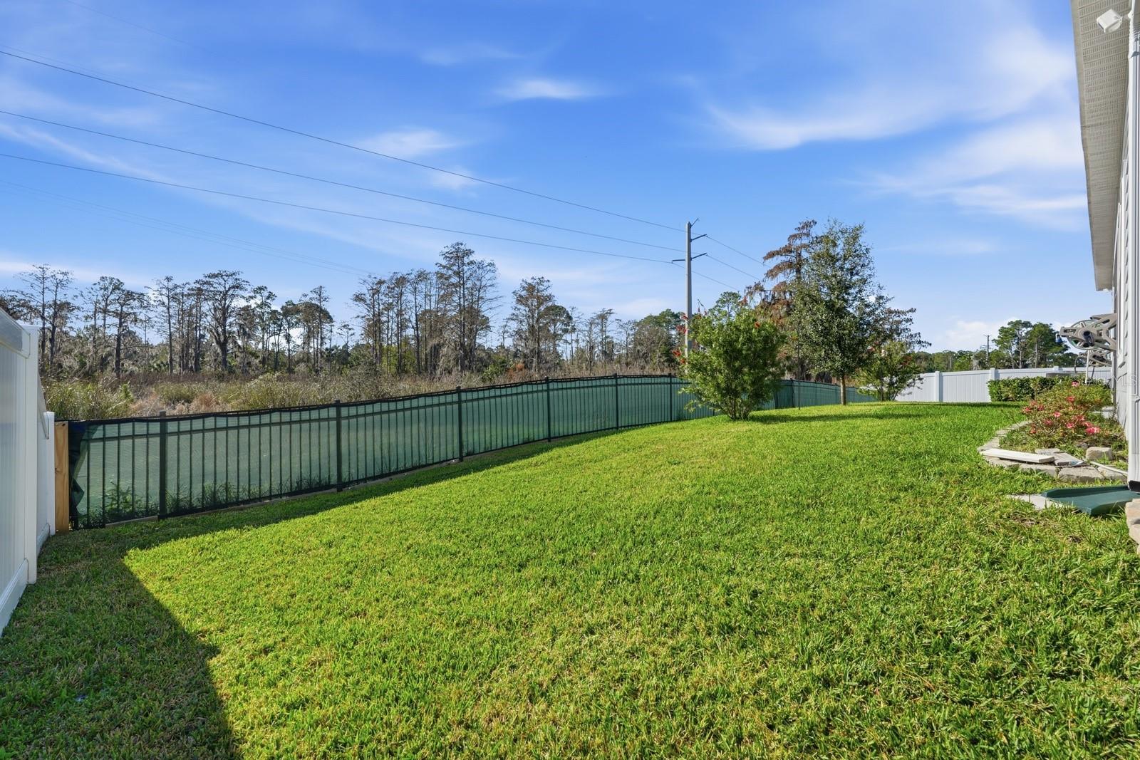 Image 7 of 50 For 2137 Raglan Circle