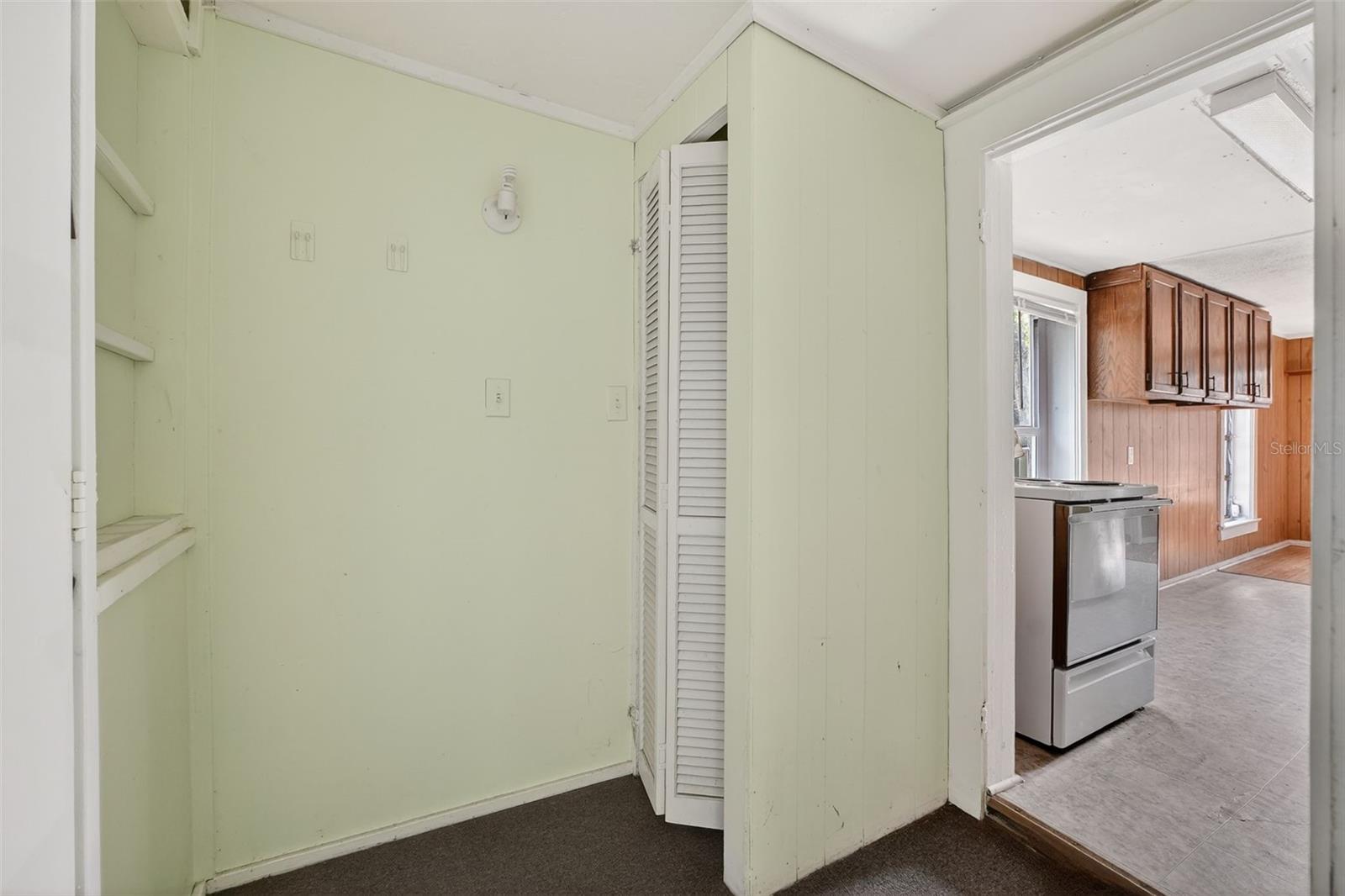 Image 16 of 36 For 146 Kingston Avenue