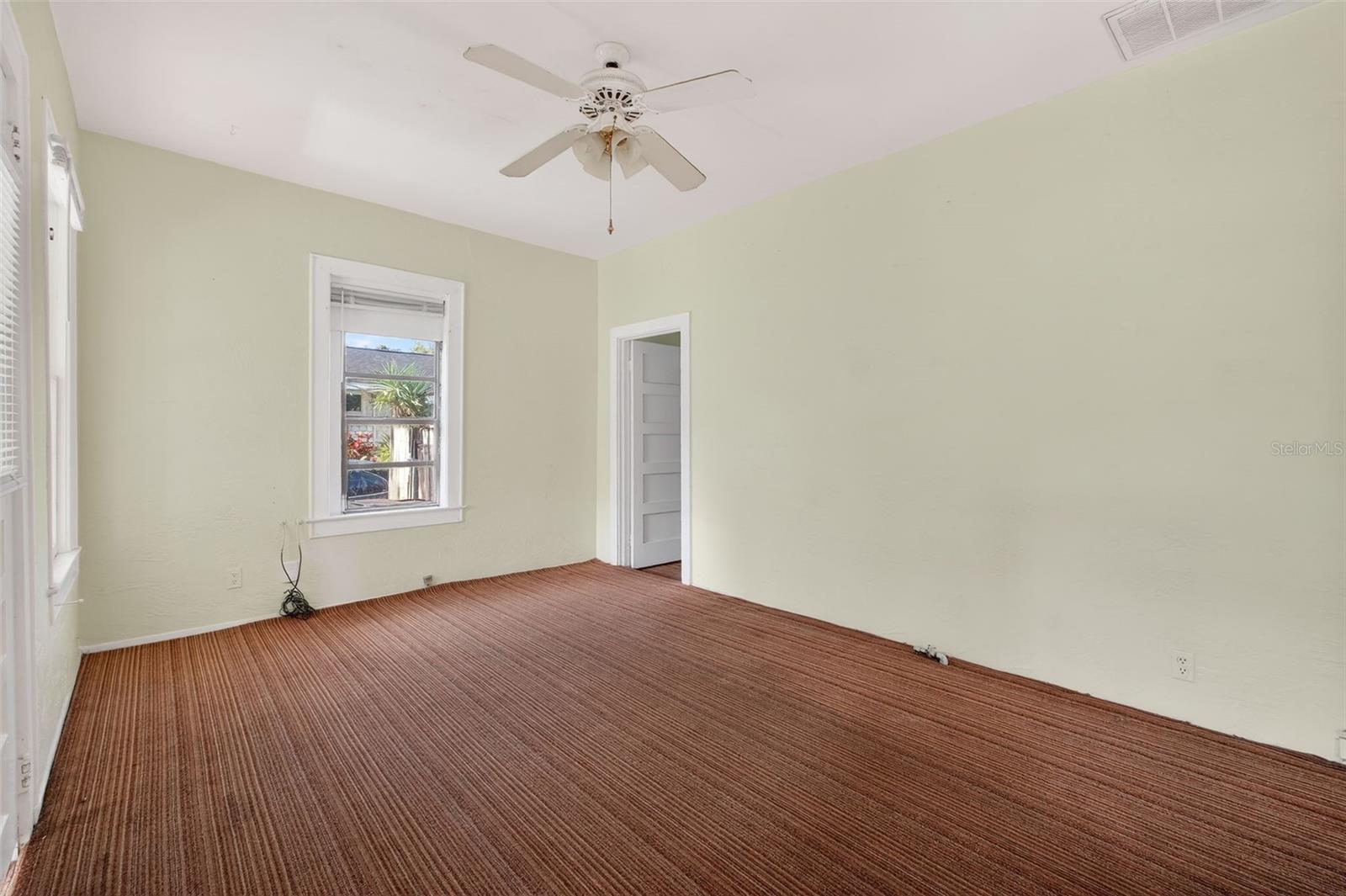 Image 18 of 36 For 146 Kingston Avenue