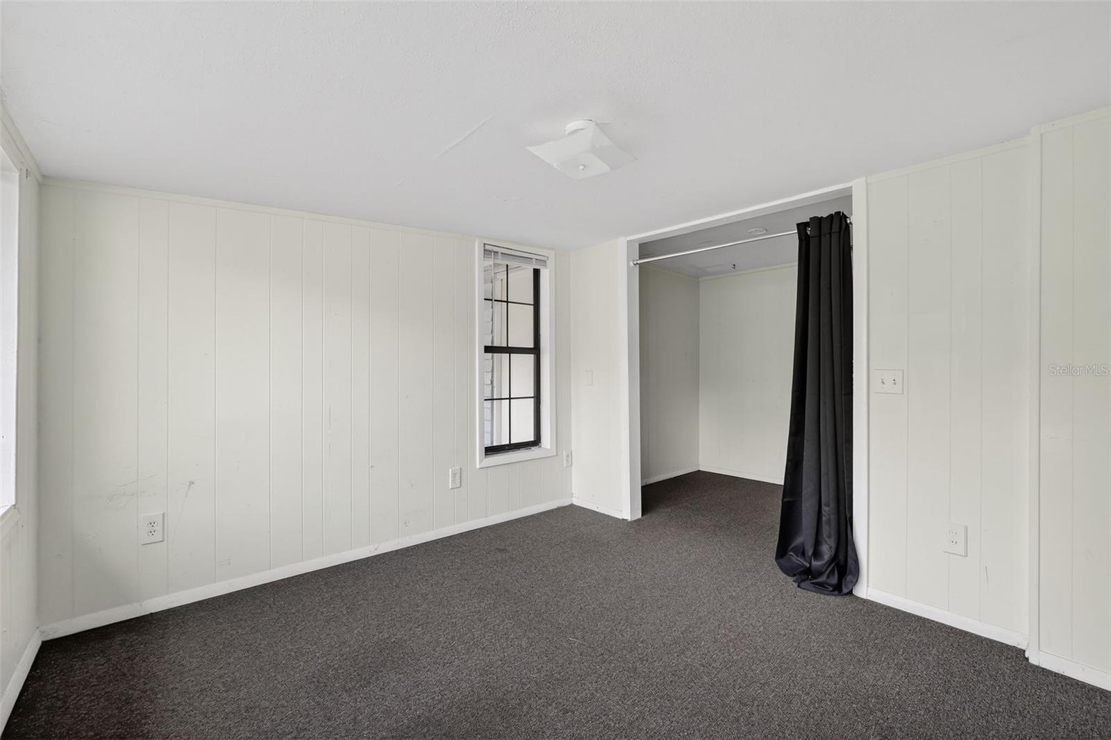 Image 22 of 36 For 146 Kingston Avenue