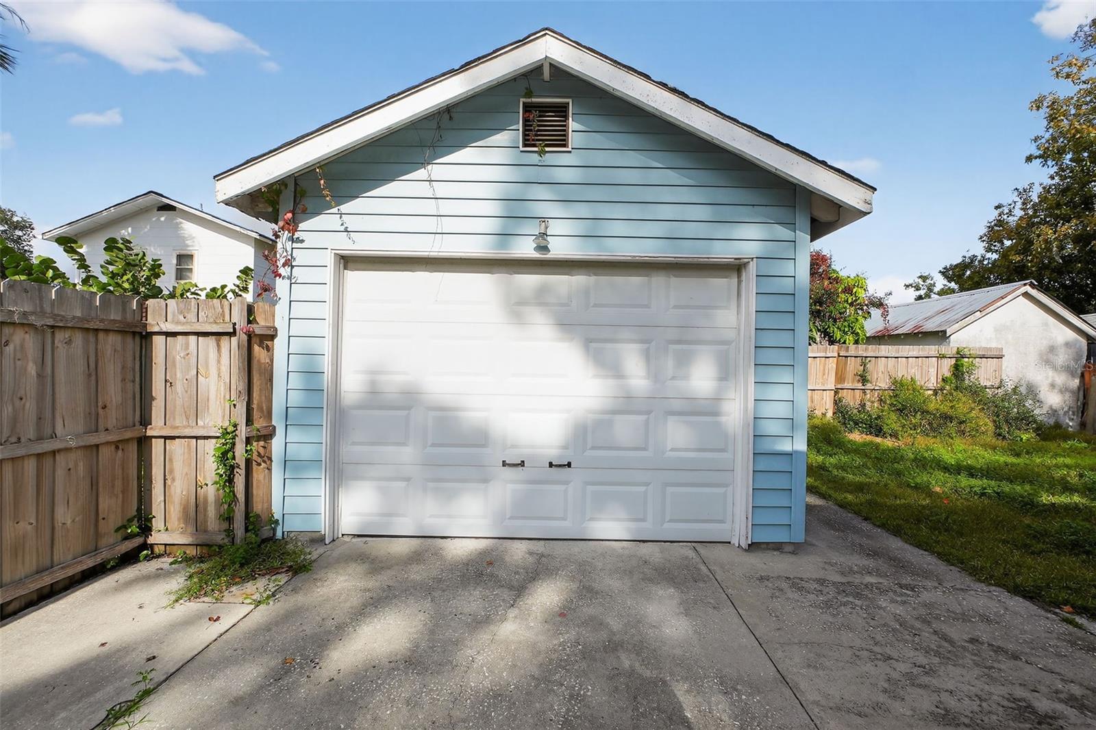 Image 26 of 36 For 146 Kingston Avenue