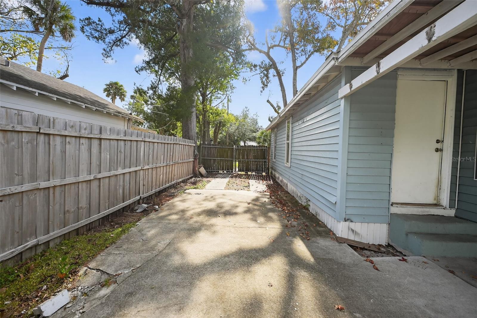 Image 30 of 36 For 146 Kingston Avenue