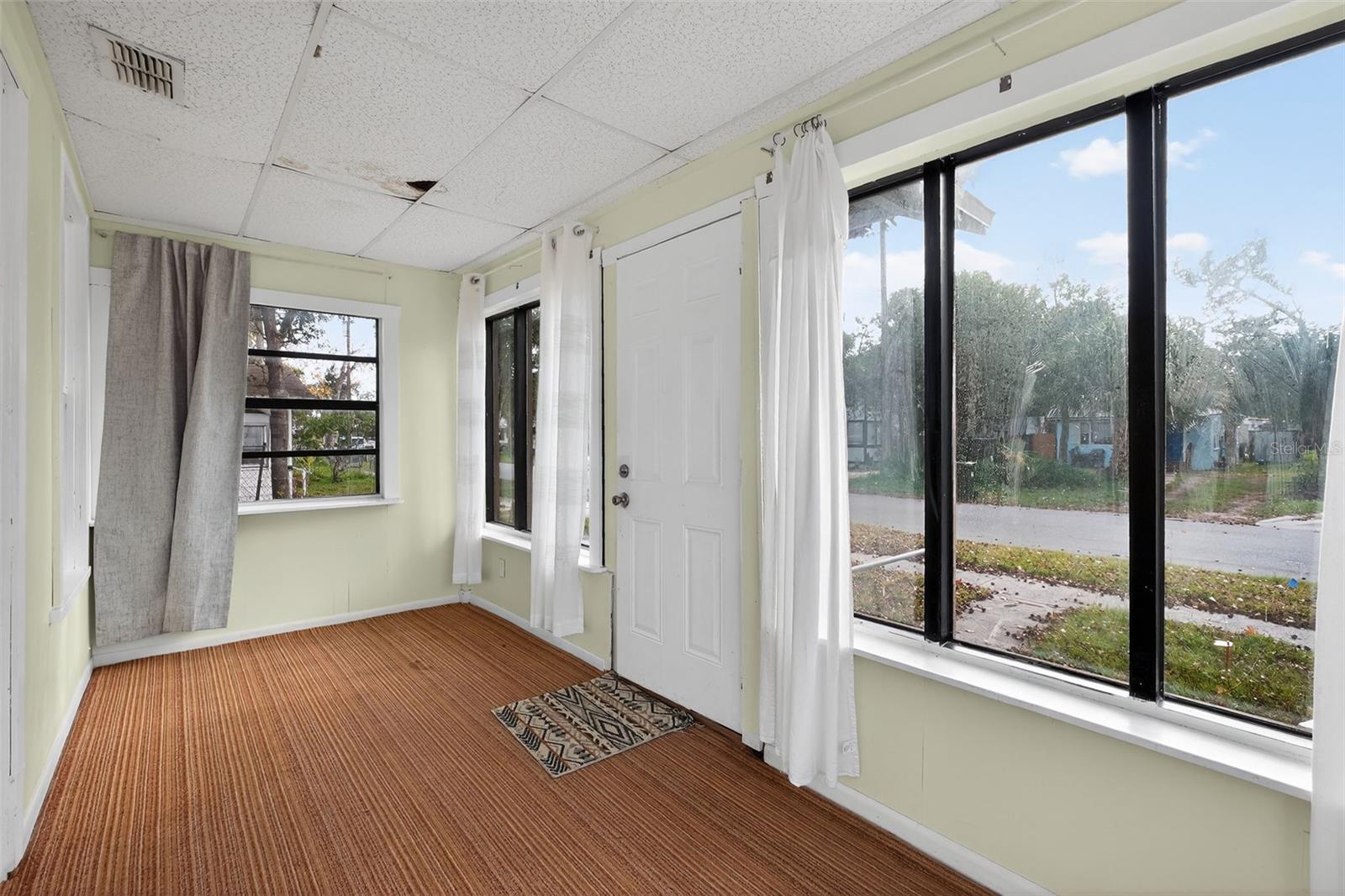 Image 7 of 36 For 146 Kingston Avenue