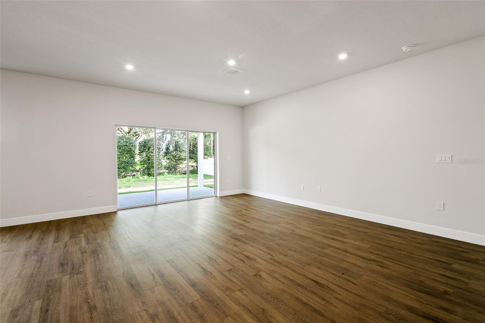 Image 10 of 43 For 5355 91st Street