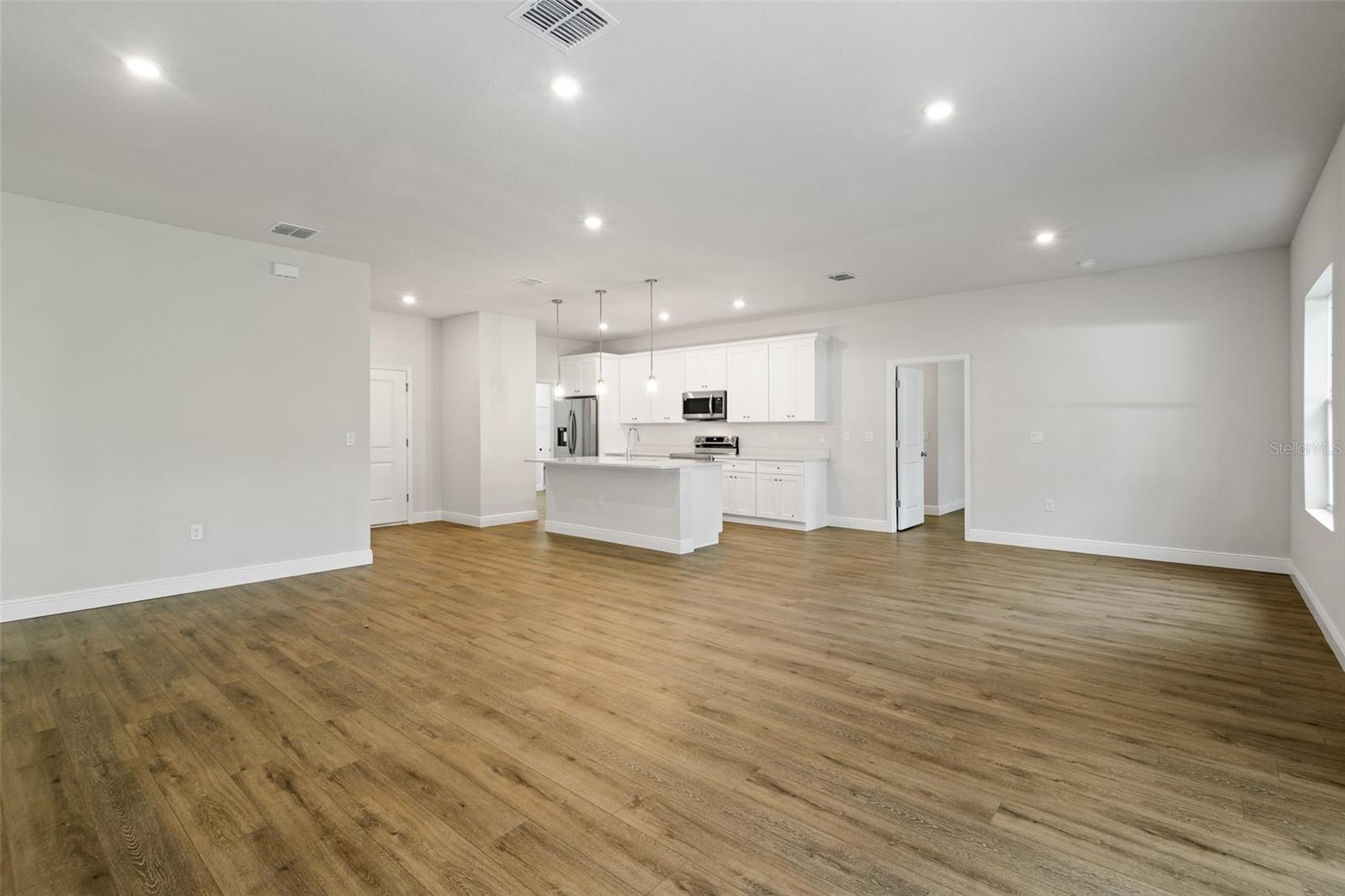 Image 11 of 43 For 5355 91st Street