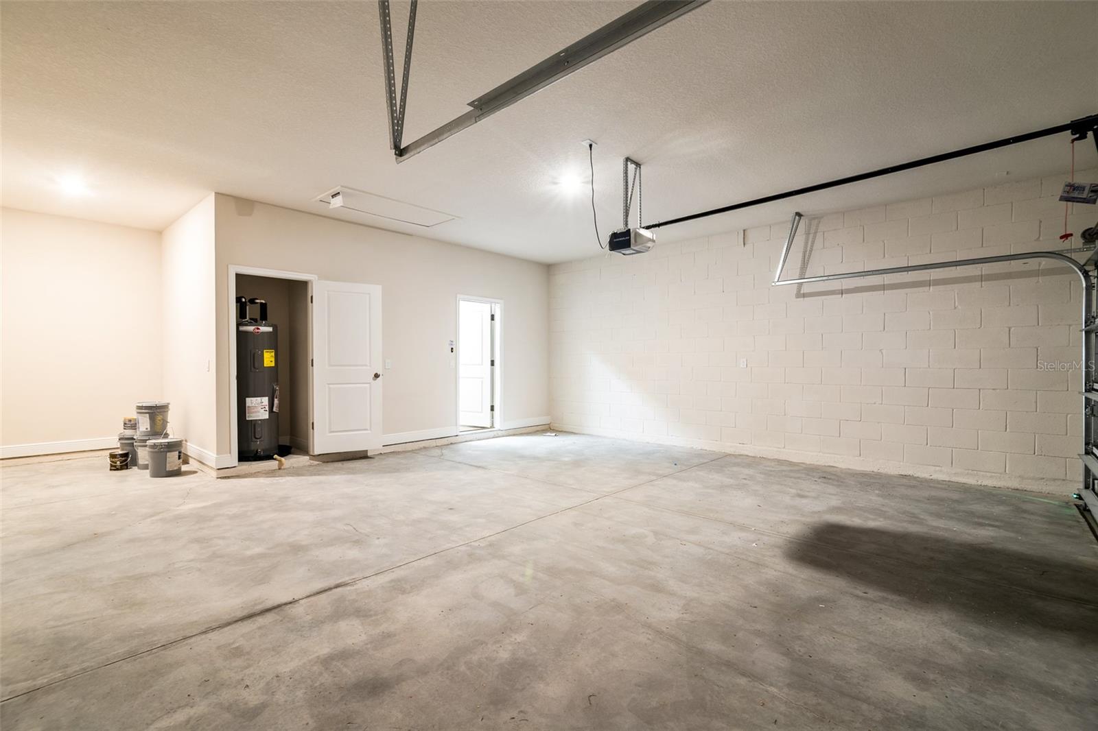 Image 22 of 43 For 5355 91st Street