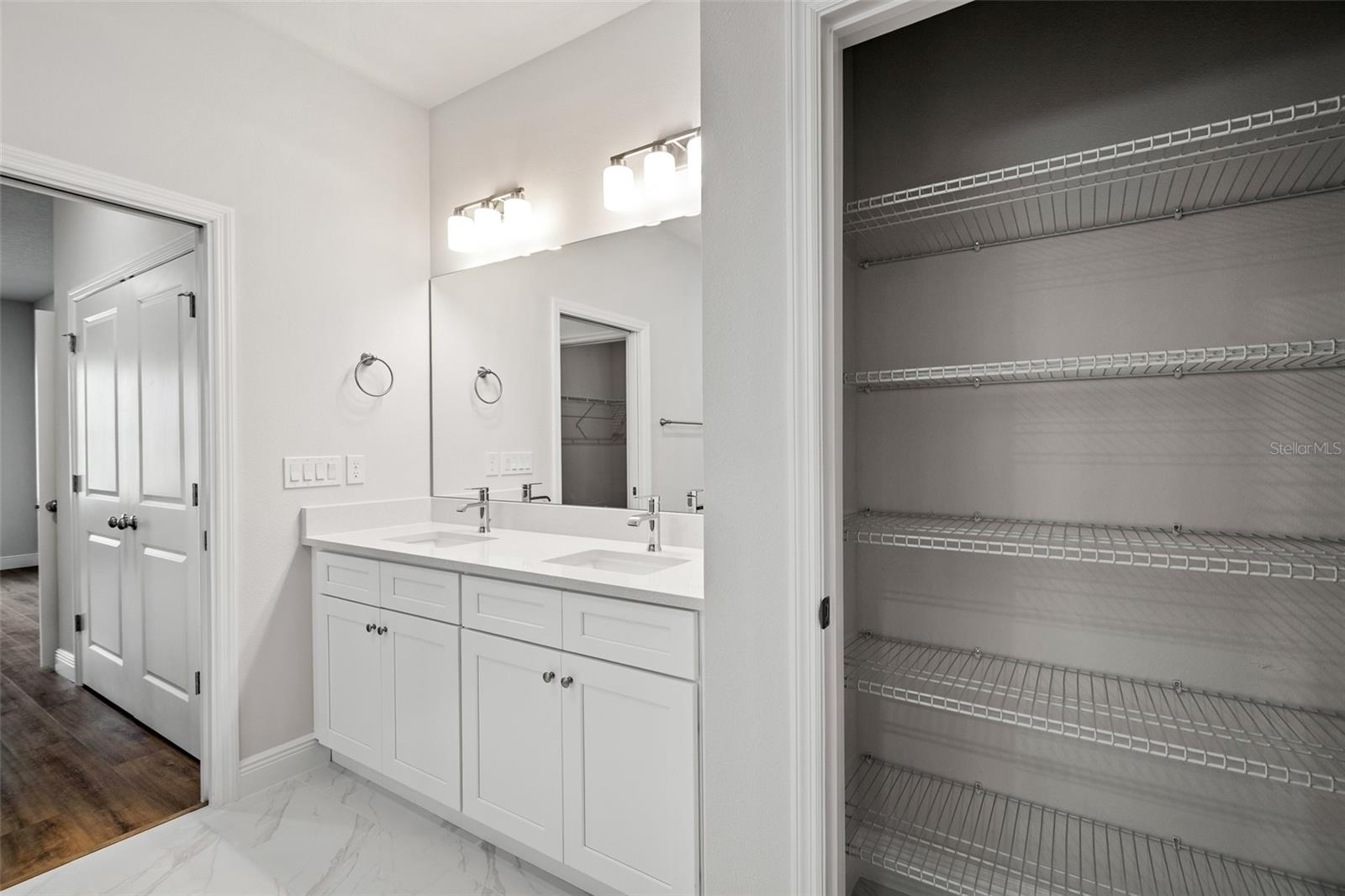 Image 37 of 43 For 5355 91st Street