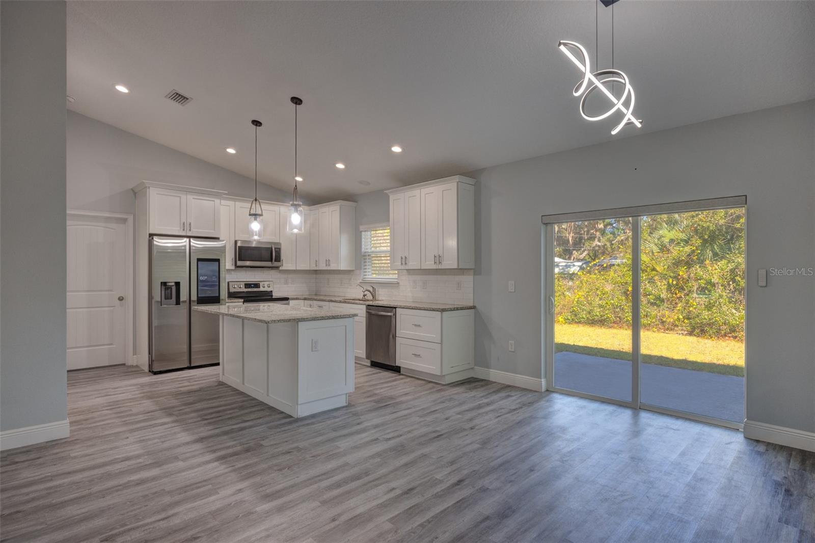 Image 19 of 35 For 1483 12th Street