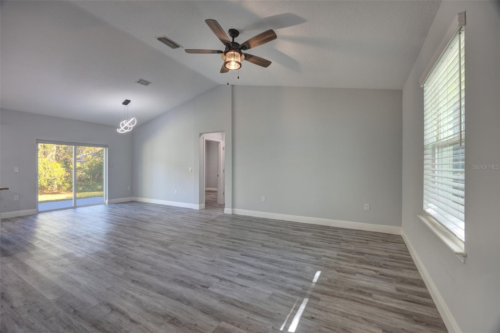 Image 7 of 35 For 1483 12th Street