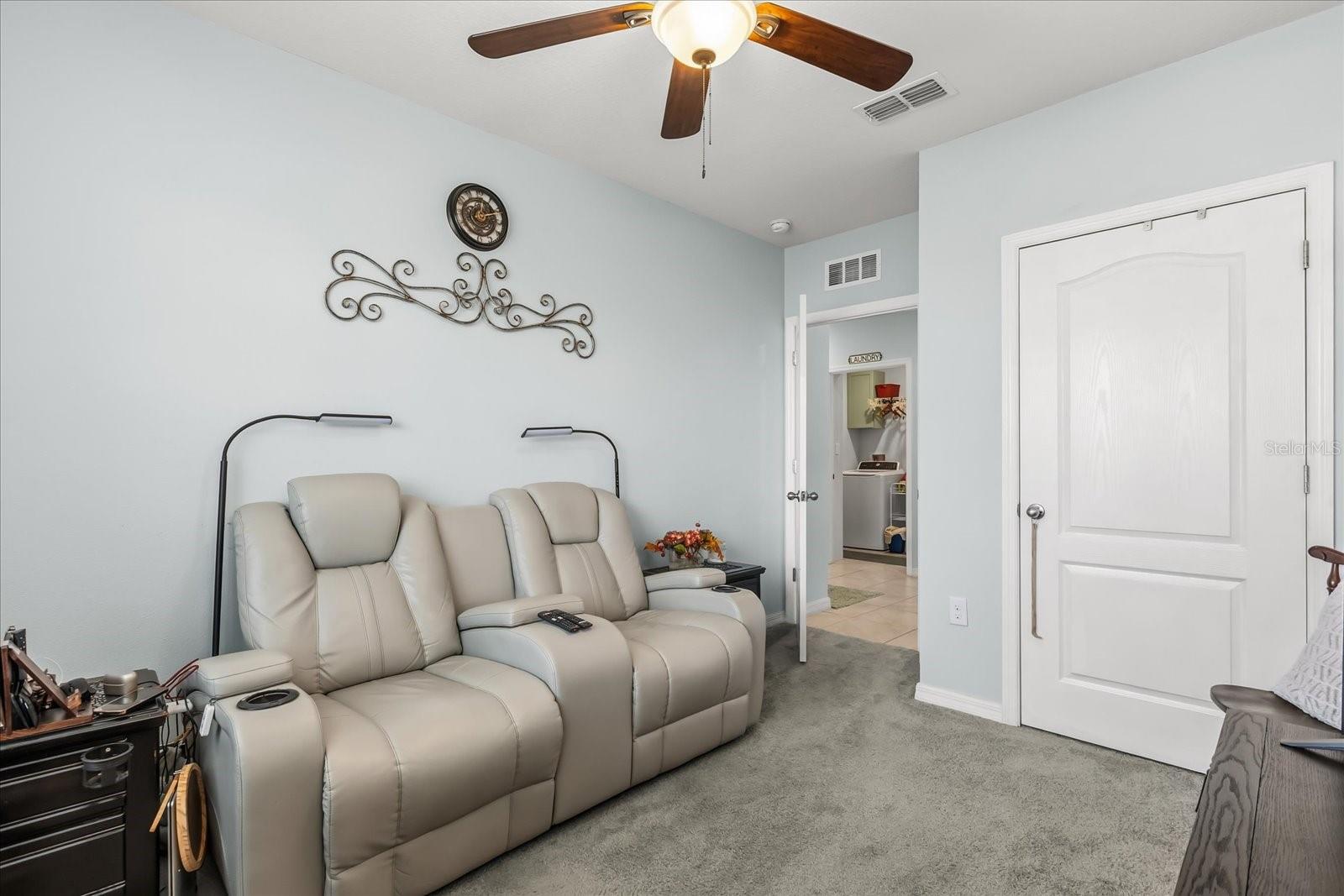 Image 15 of 37 For 2822 Blue Shores Way