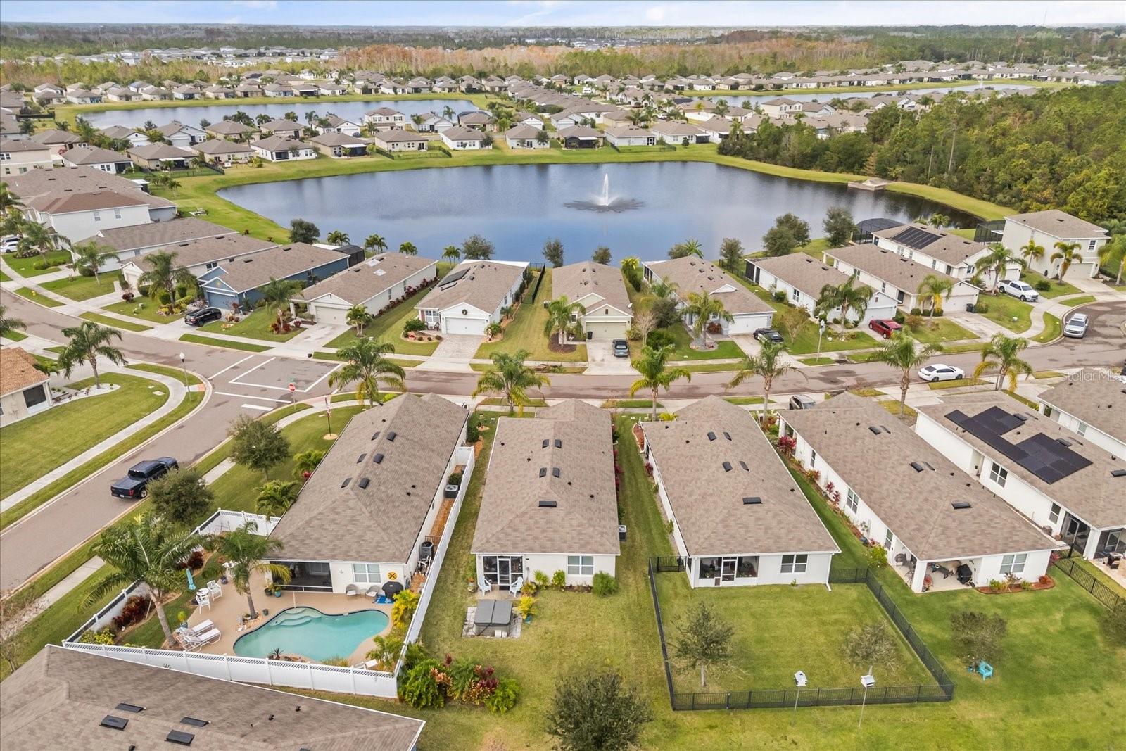 Image 33 of 37 For 2822 Blue Shores Way