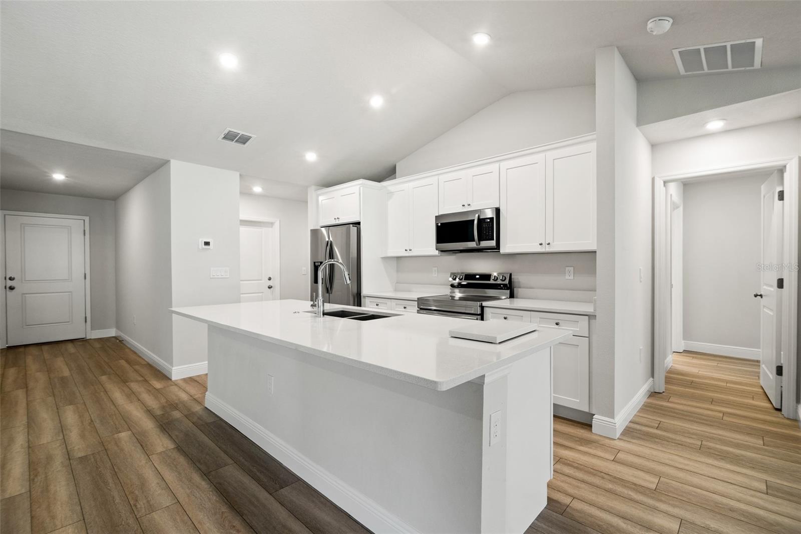 Image 14 of 44 For 5435 91st Street