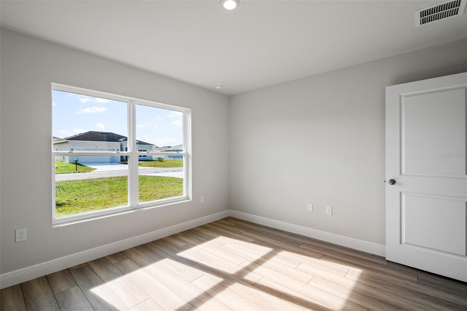 Image 25 of 44 For 5435 91st Street