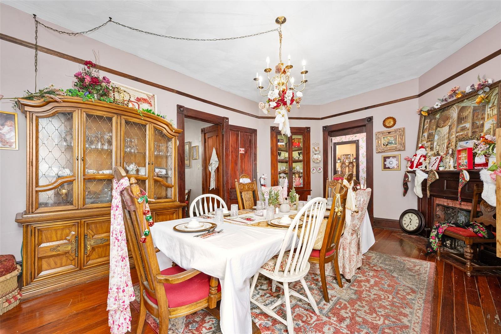 Image 13 of 51 For 228 Howry Avenue