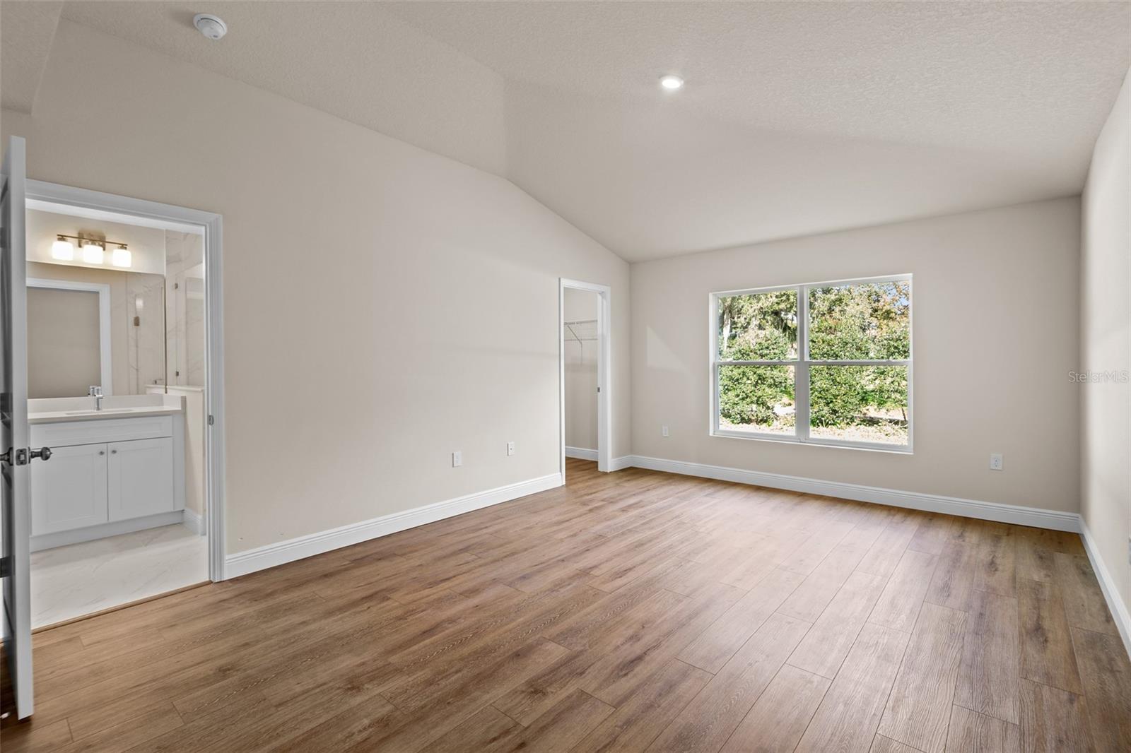 Image 28 of 39 For 5395 91st Street