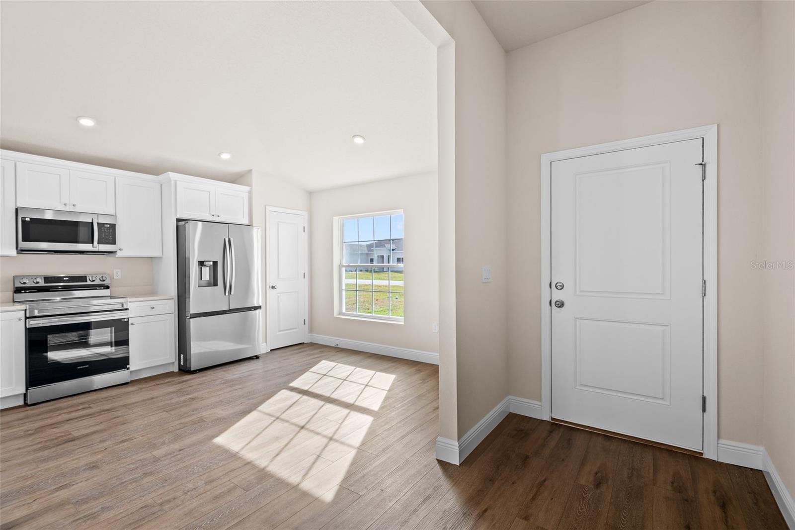 Image 6 of 39 For 5395 91st Street