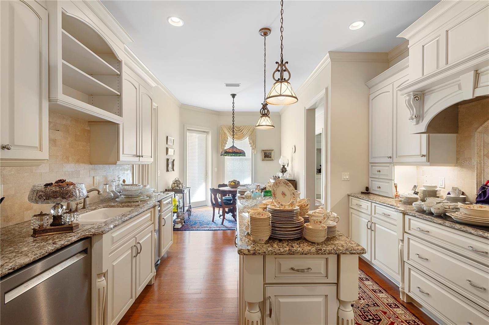 Image 29 of 71 For 708 Pennsylvania Avenue