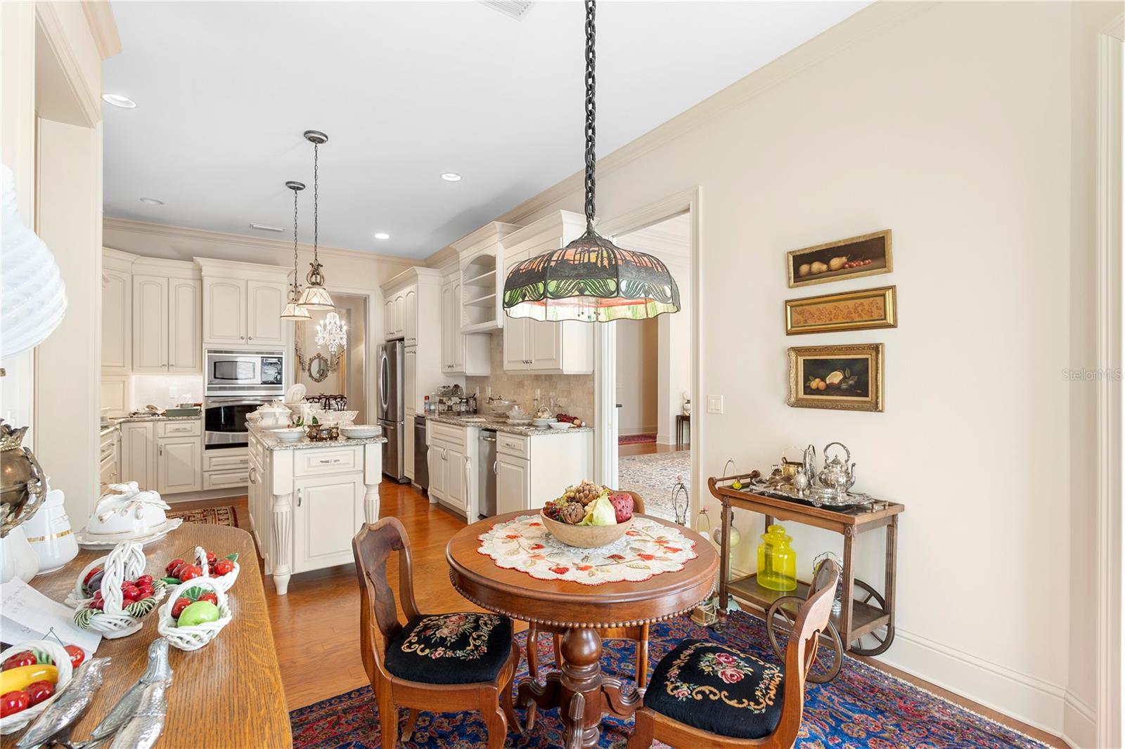 Image 34 of 71 For 708 Pennsylvania Avenue