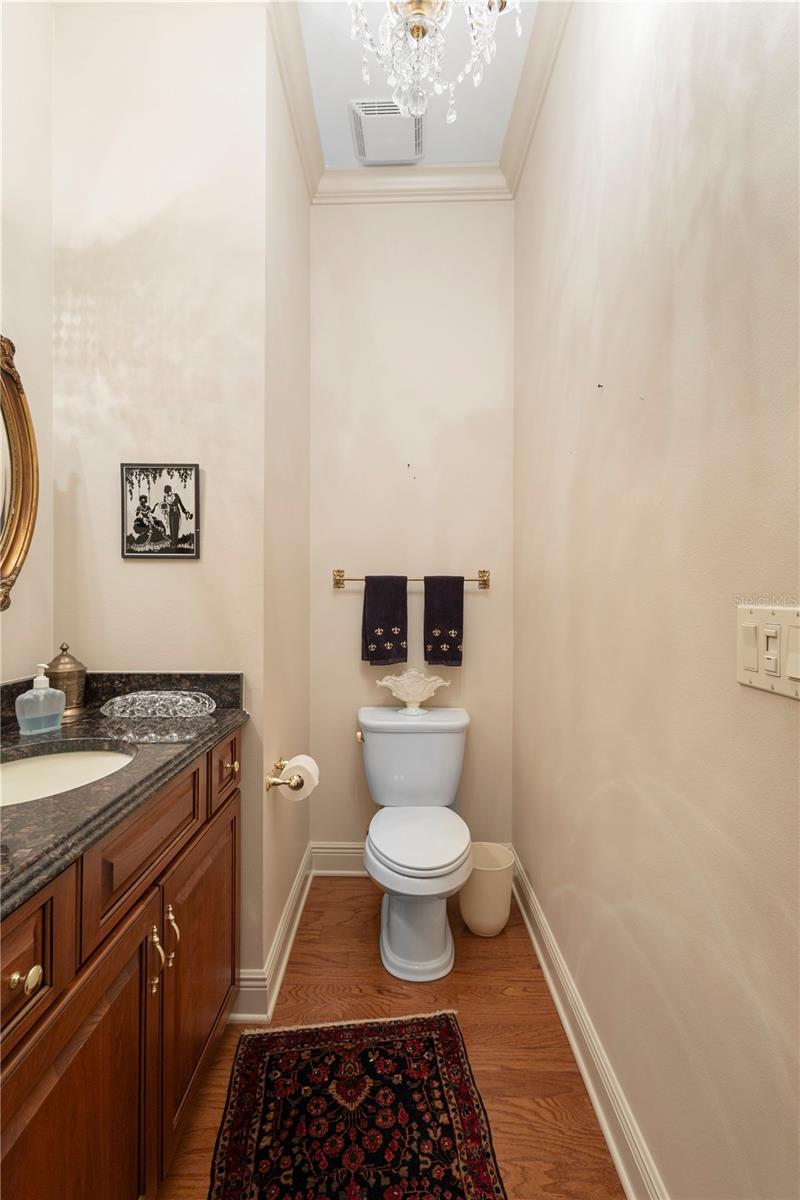 Image 42 of 71 For 708 Pennsylvania Avenue