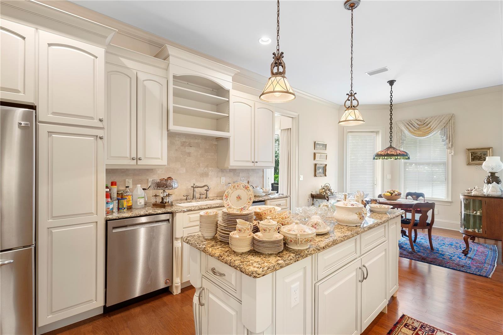 Image 51 of 71 For 708 Pennsylvania Avenue