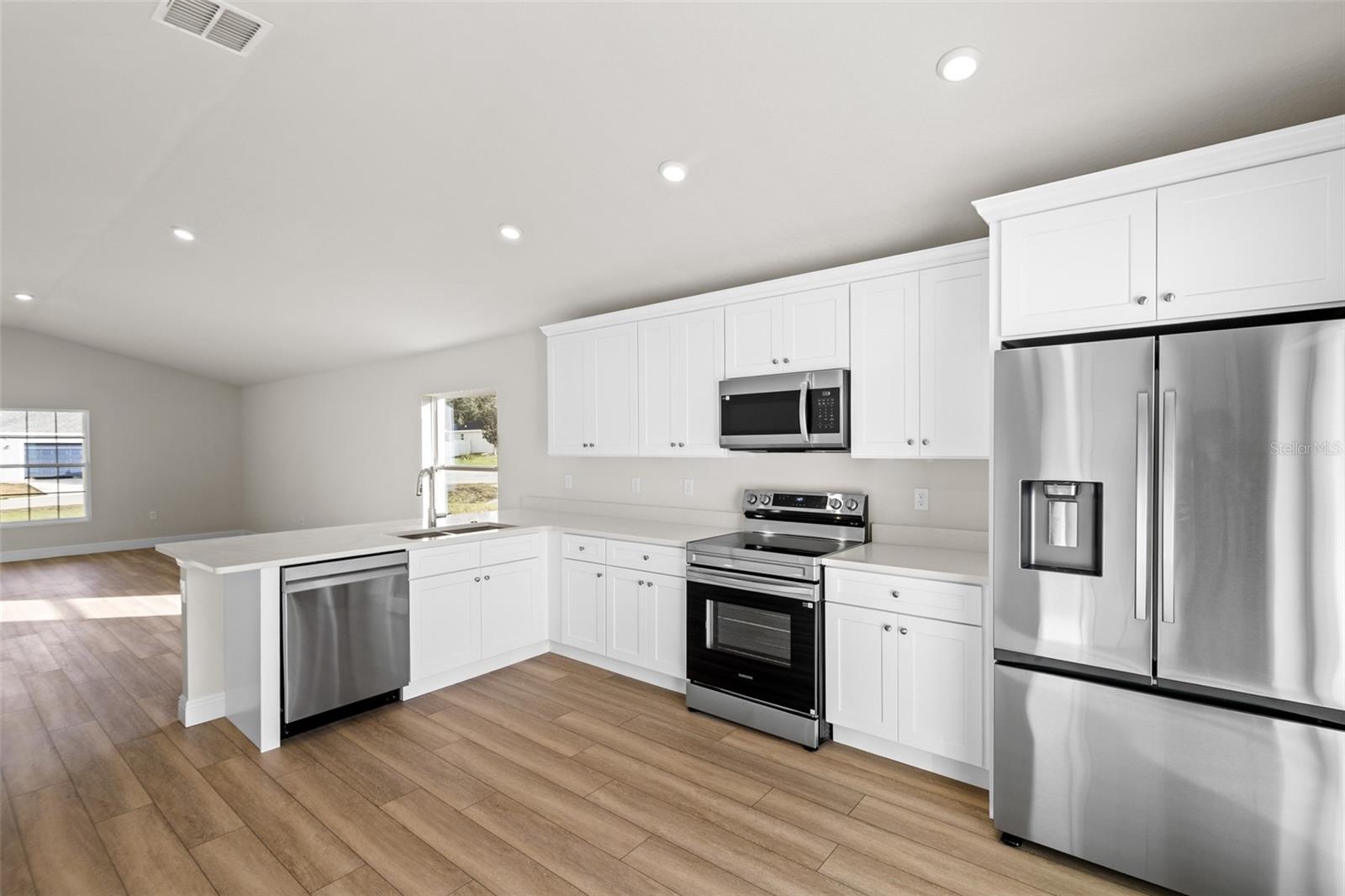 Image 13 of 38 For 5346 91st Street