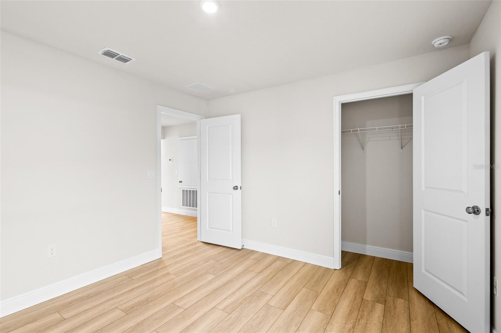 Image 19 of 38 For 5346 91st Street