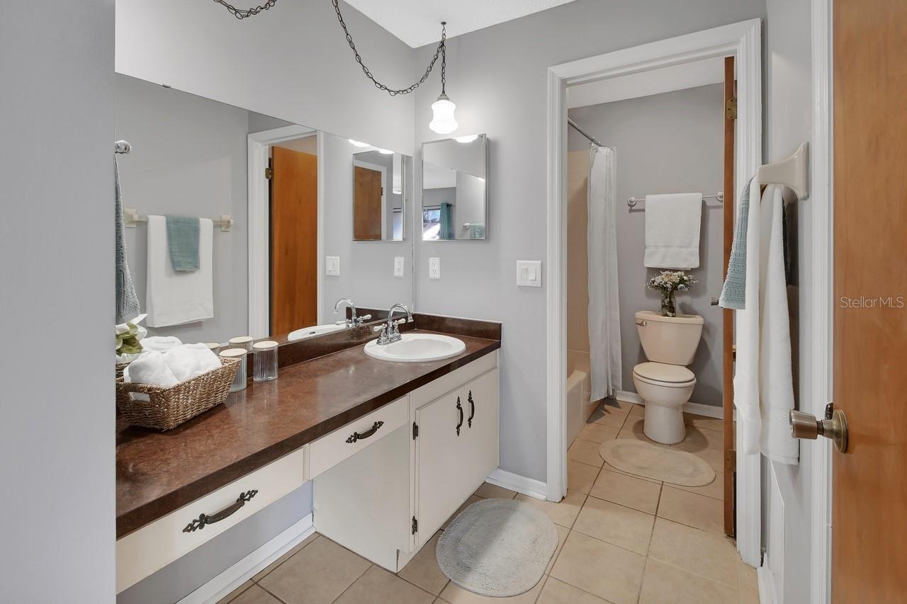 Image 23 of 34 For 101 Grand Plaza Drive C2