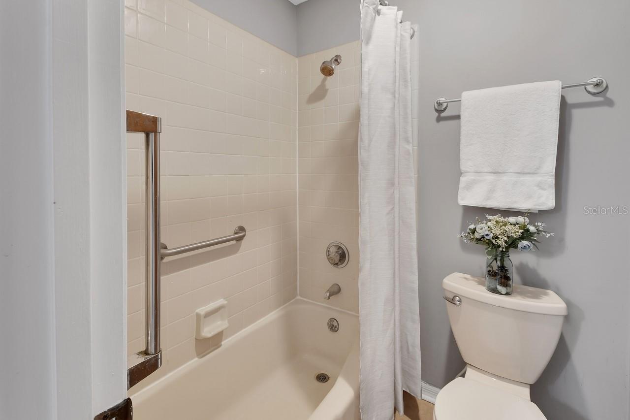 Image 24 of 34 For 101 Grand Plaza Drive C2