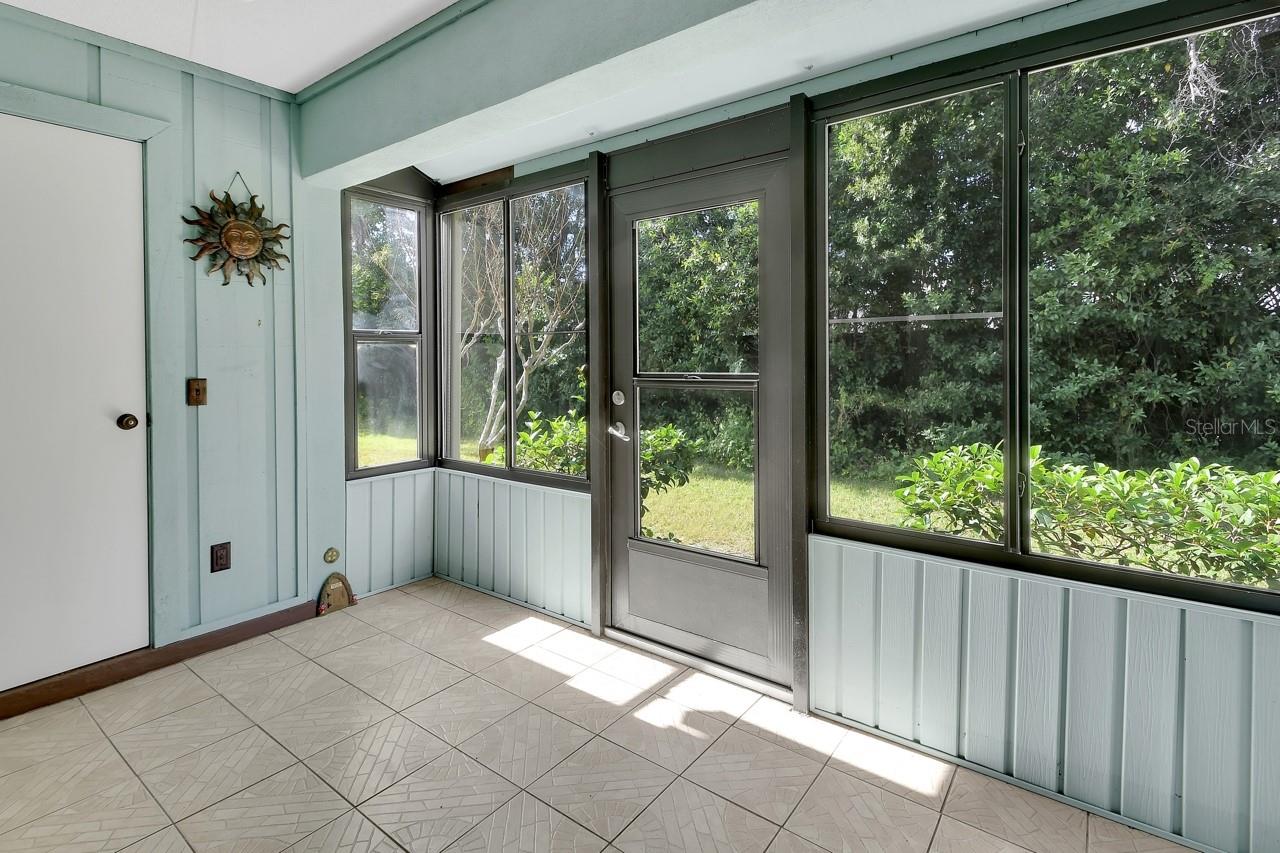 Image 26 of 34 For 101 Grand Plaza Drive C2