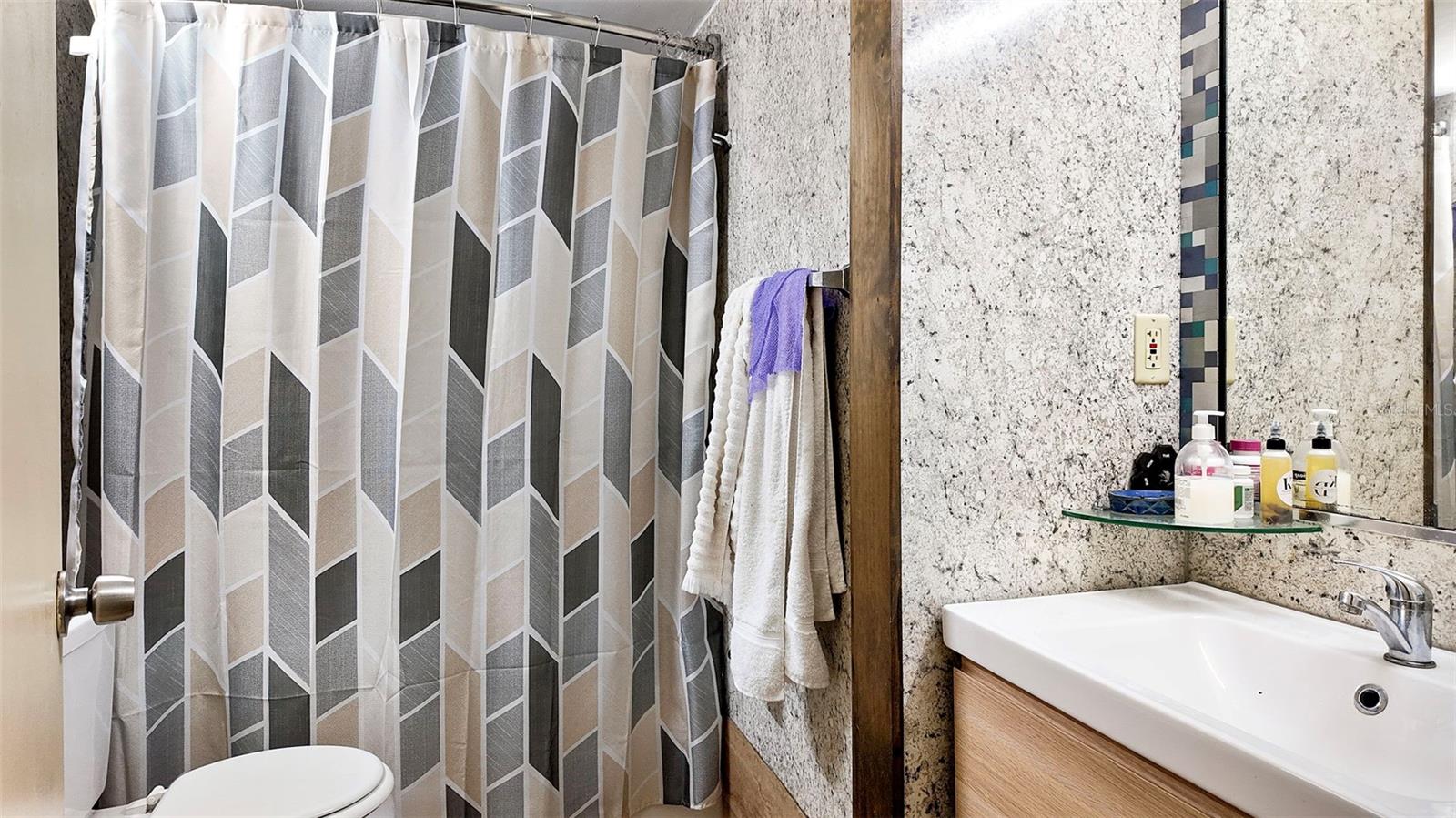 Image 16 of 45 For 1909 Atlantic Avenue 717